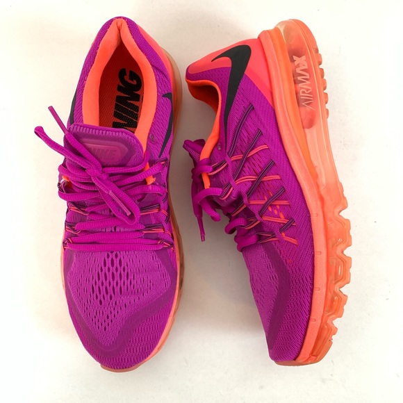 Nike Shoes - Nike athletic running shoes